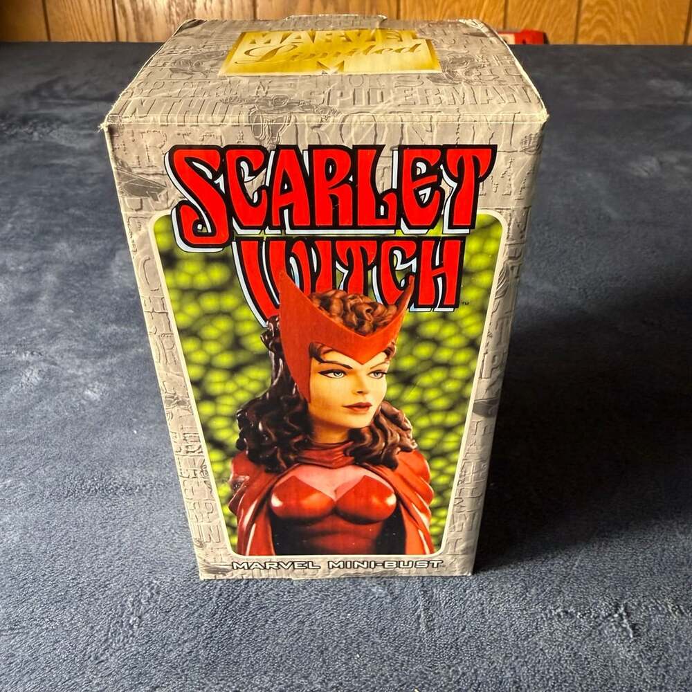 Marvel Scarlet Witch Mini-Bust Randy Bowen Limited Edition